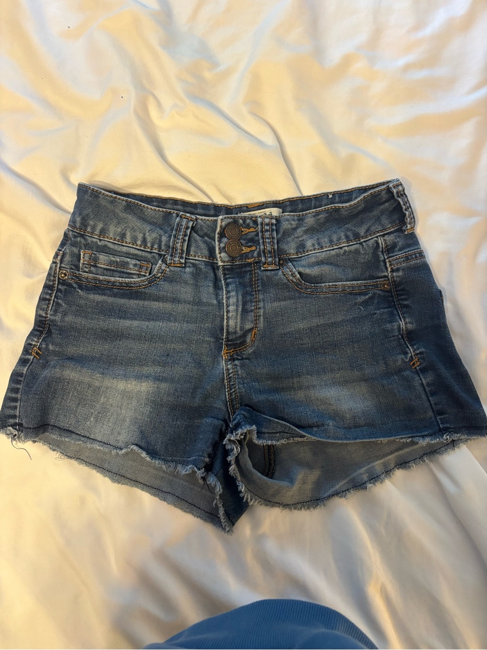 Mudd Women's Denim Jean Shorts in Blue Wash